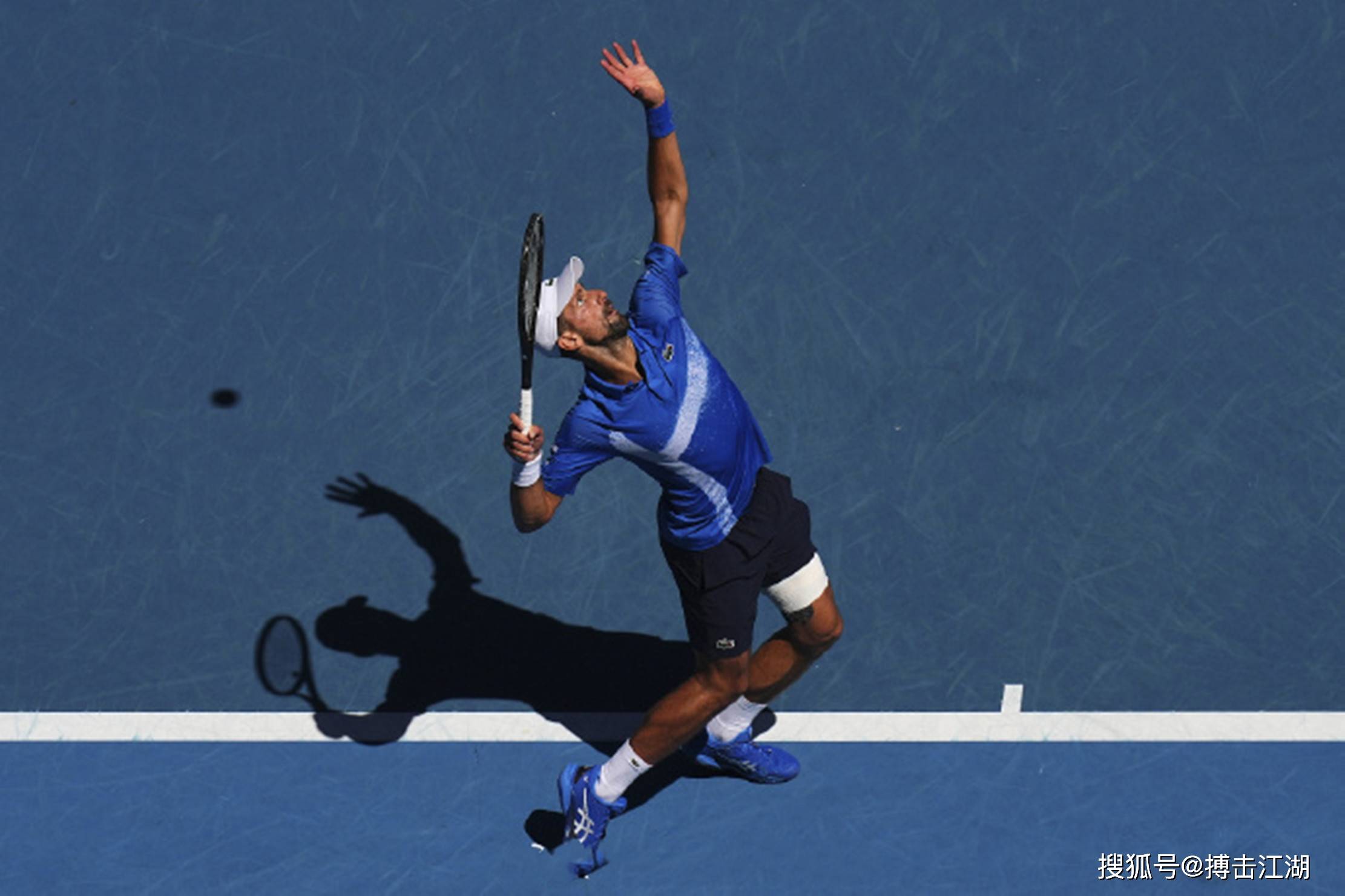 米兰体育app-关于意大利网球队鏖战英国网球队,德约科维奇惊艳世界的信息