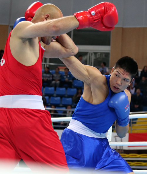 包含伊拉克男子拳击选手称霸擂台，欧洲报道的词条