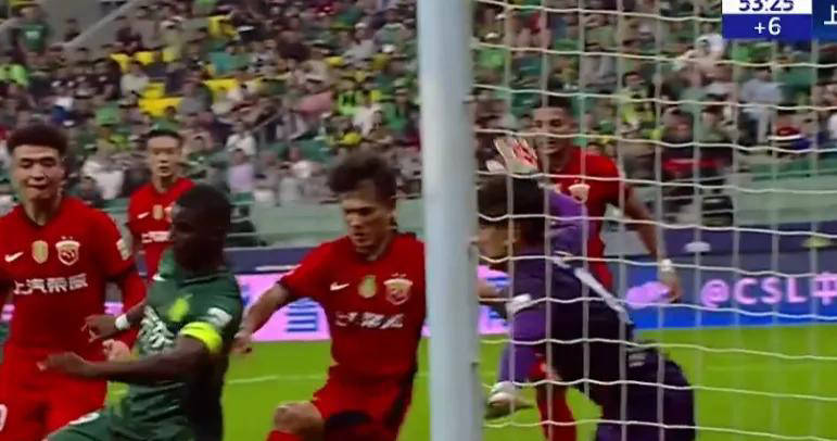 米兰体育网页版-比赛中犯规严重，球员遭红牌罚下的简单介绍