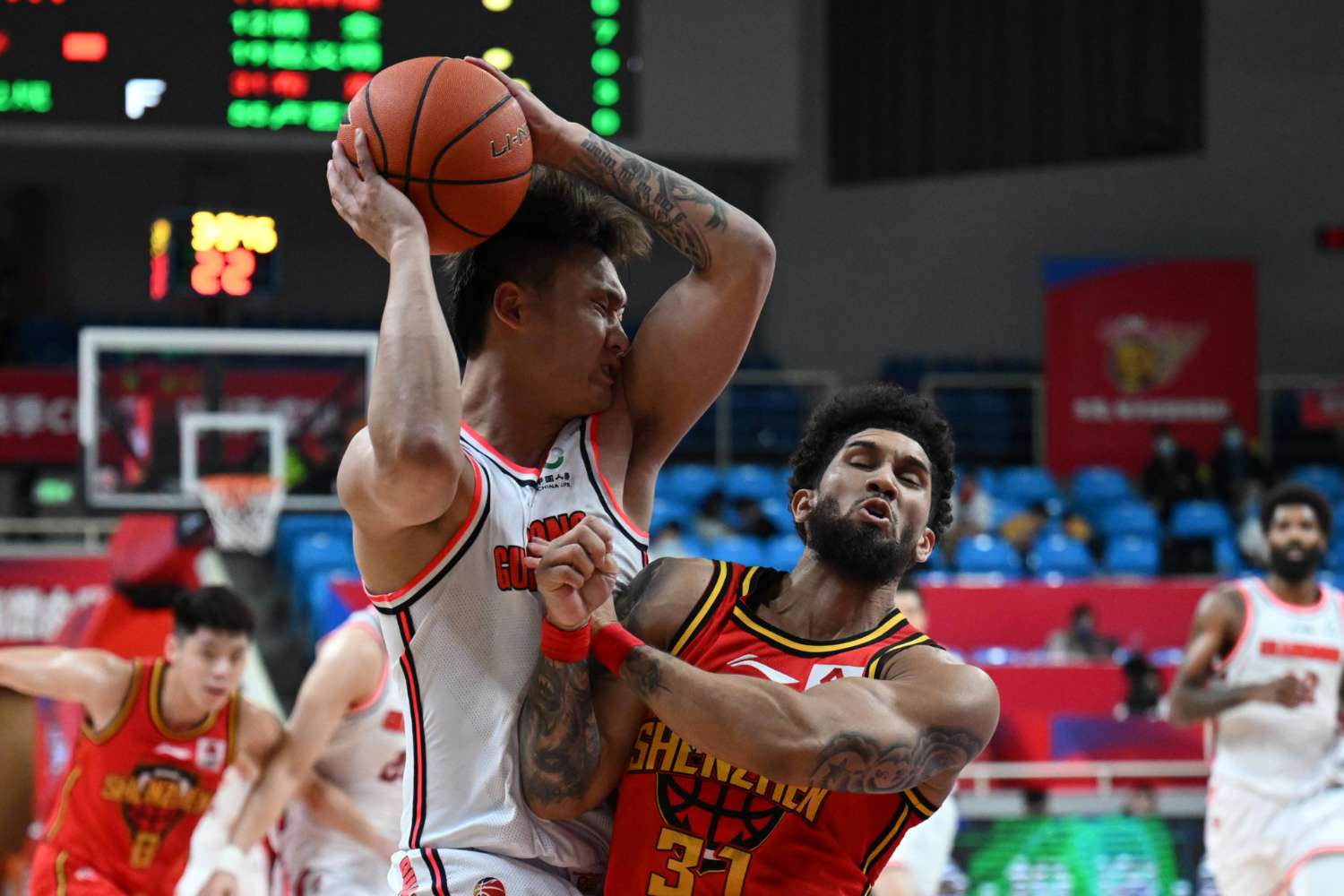 米兰体育下载-国王险胜深圳队，詹姆斯状态火热的简单介绍