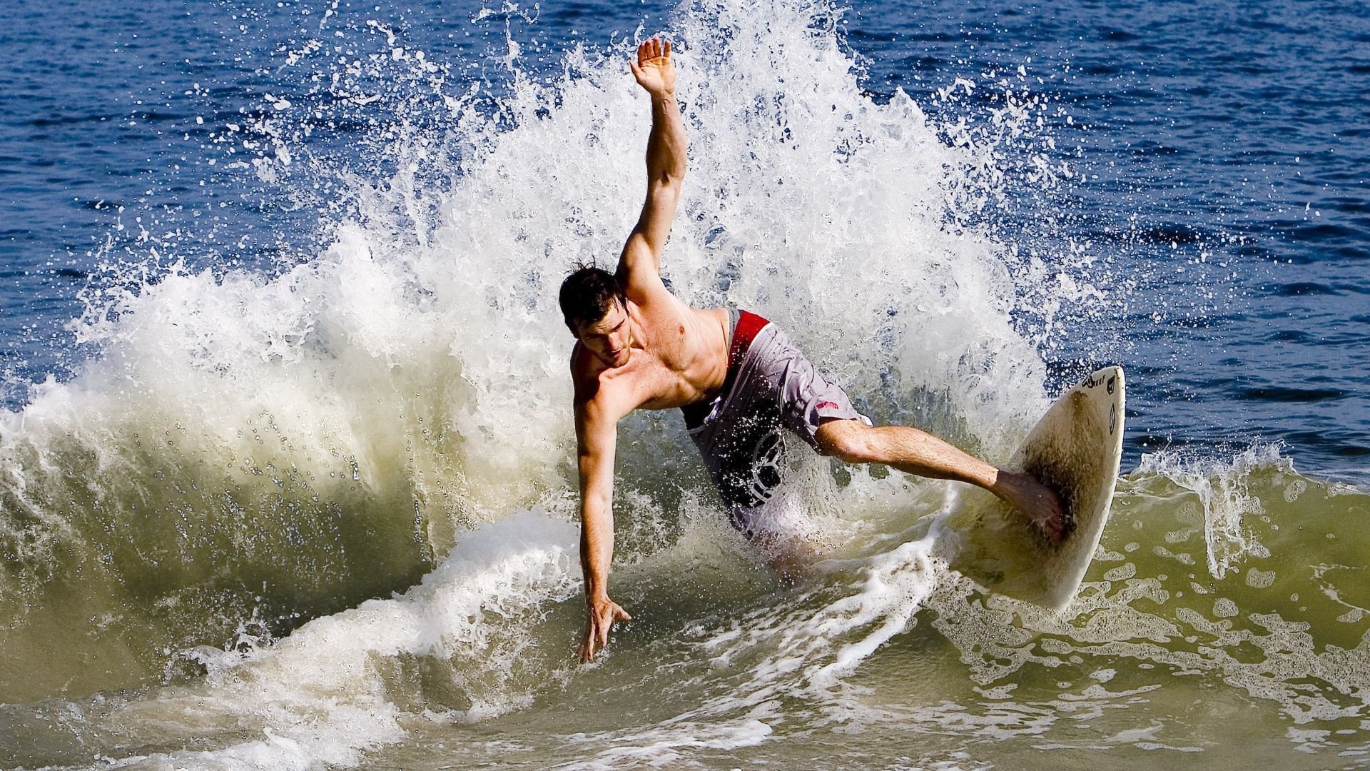 太阳火力全开压制深圳，拉梅洛关键先生定乾坤