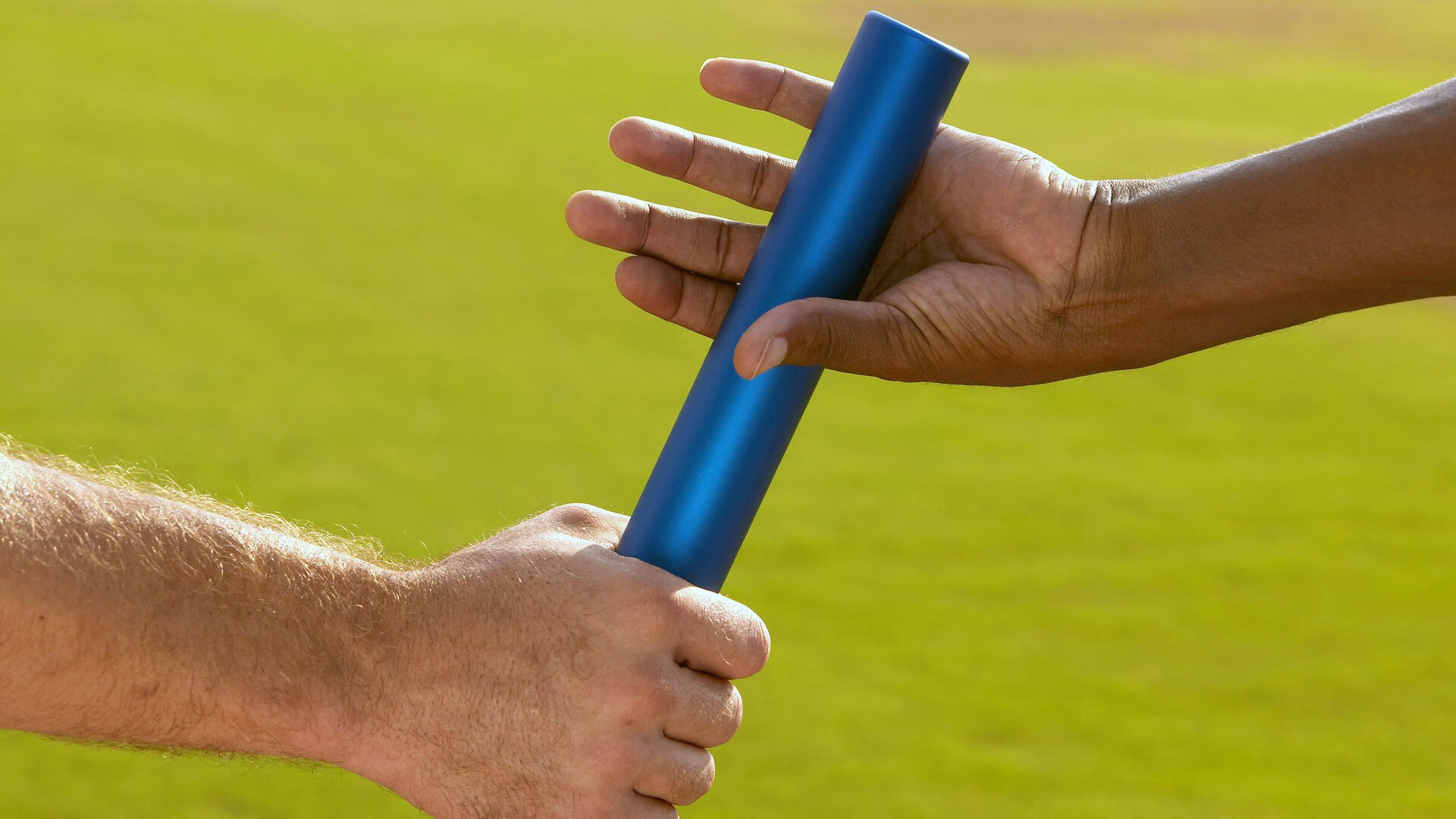 王权无疆,当乔治的舞台吞噬雷霆,君临的终章由国王亲手写下